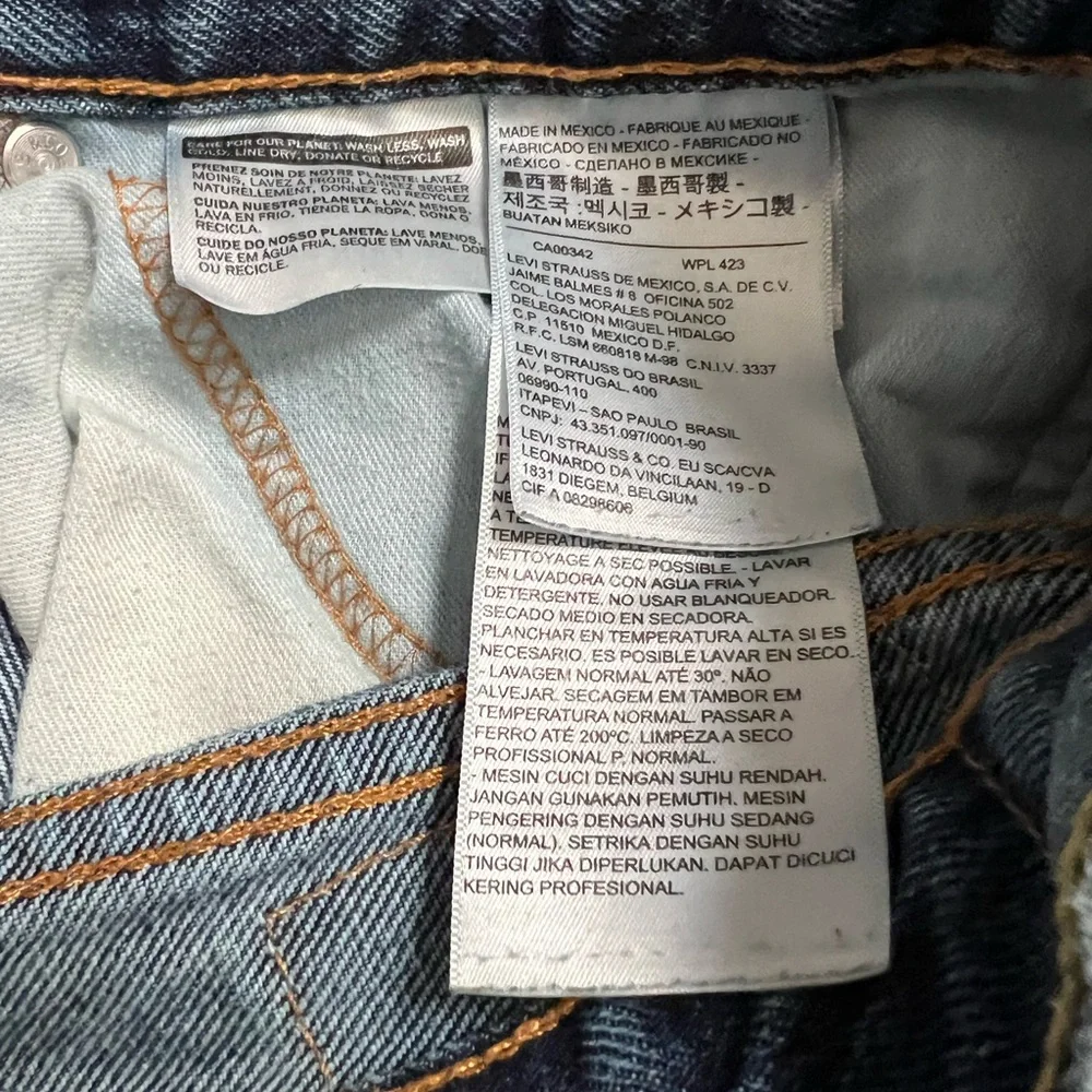 Levi’s 505 jeans size W 35 L 32‎